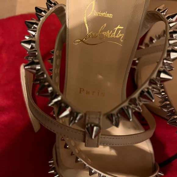 Worn once - Picture 7 of 8